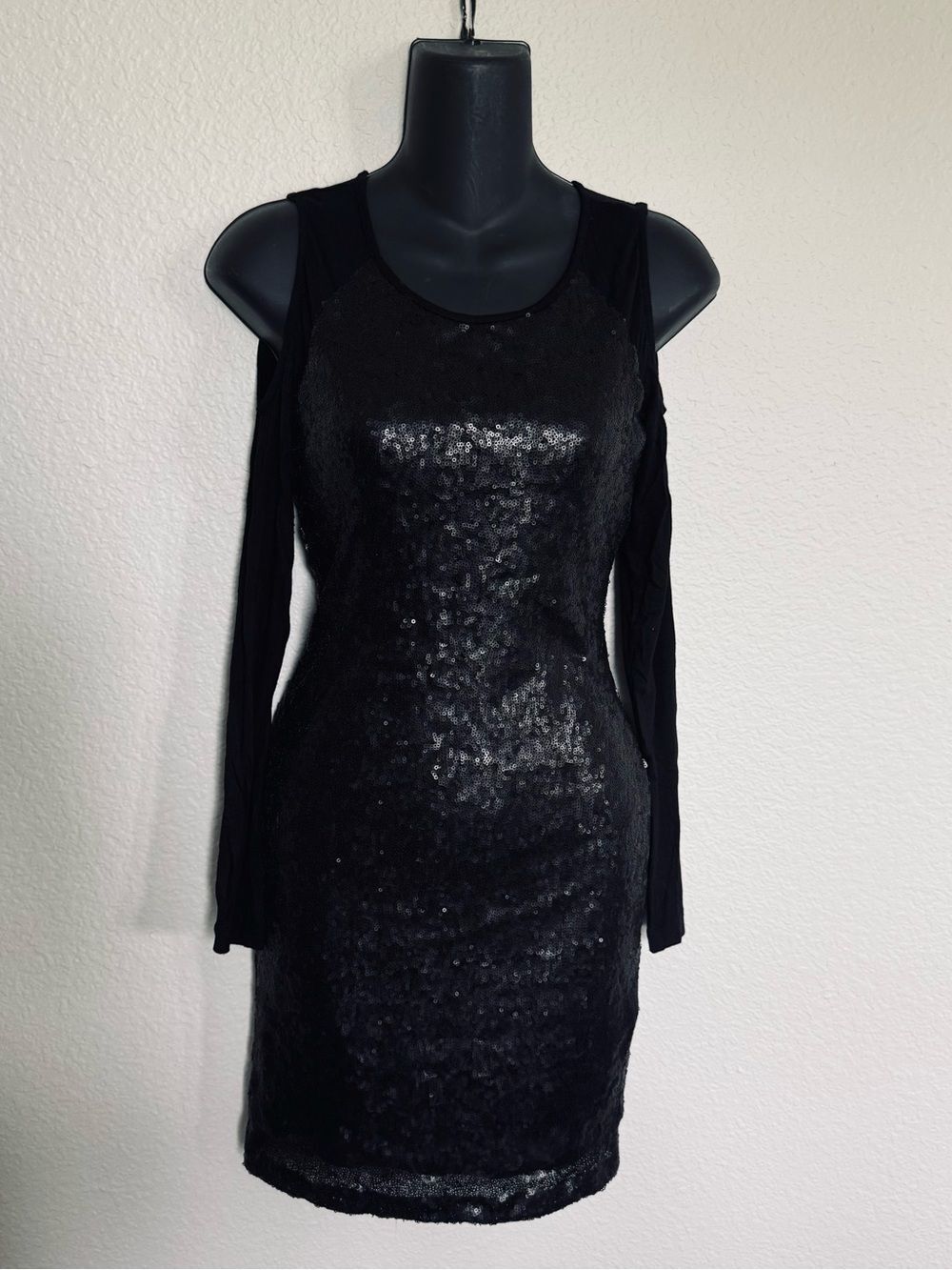 Jessica Simpson Black Sequin Cold Shoulder Mini Dress S